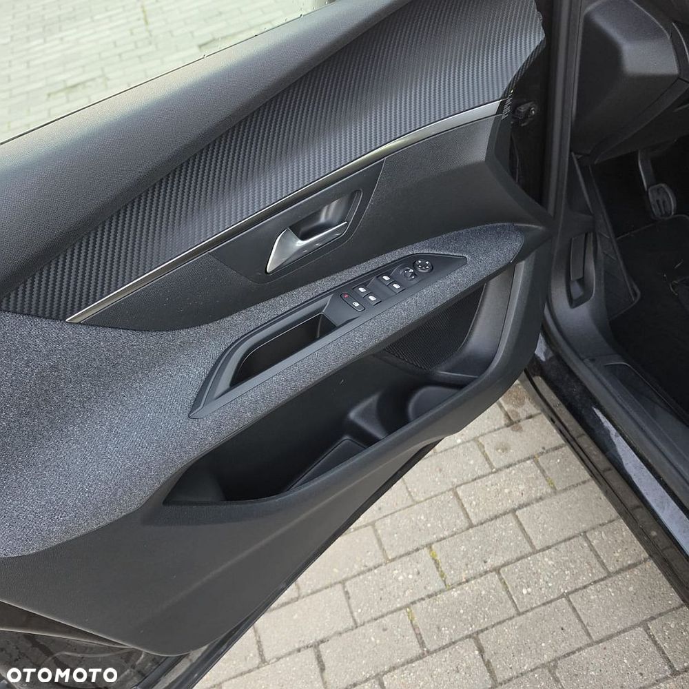 Peugeot 5008 BlueHDI 130 Active Business-Paket - 18