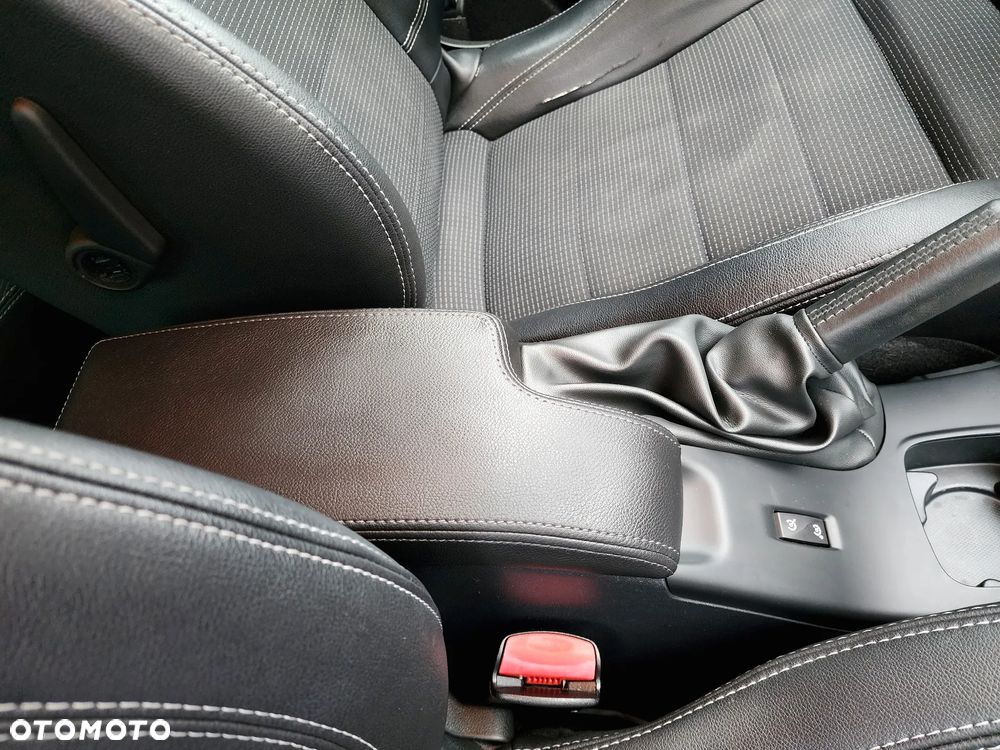Renault Megane Grandtour dCi 160 FAP GT - 25