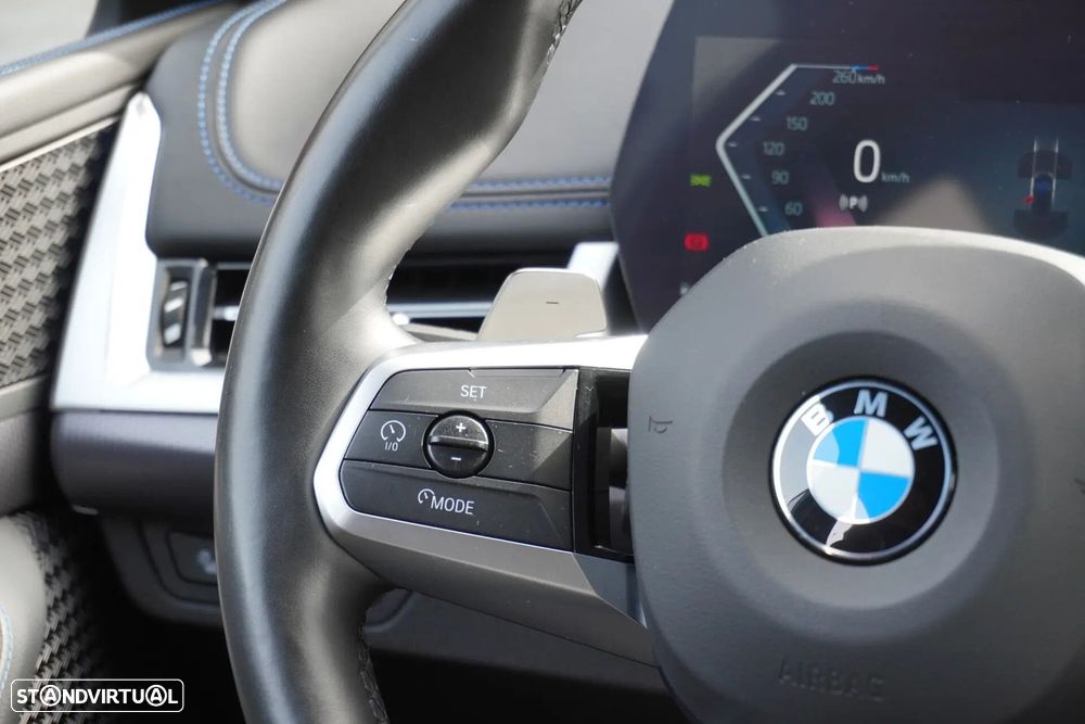 BMW 218 Active Tourer i Pack Desportivo M Auto - 16