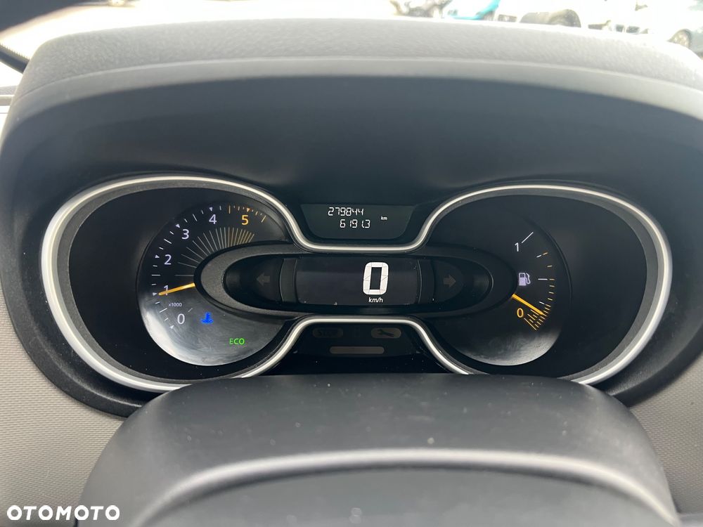 Renault Trafic - 32