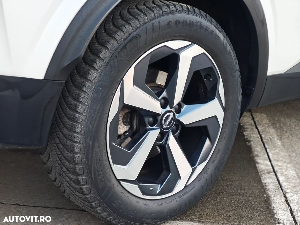 Nissan Qashqai 1.3 DIG-T TEKNA - 24