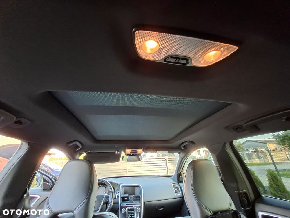 Volvo XC 60 D4 Geartronic RDesign - 19