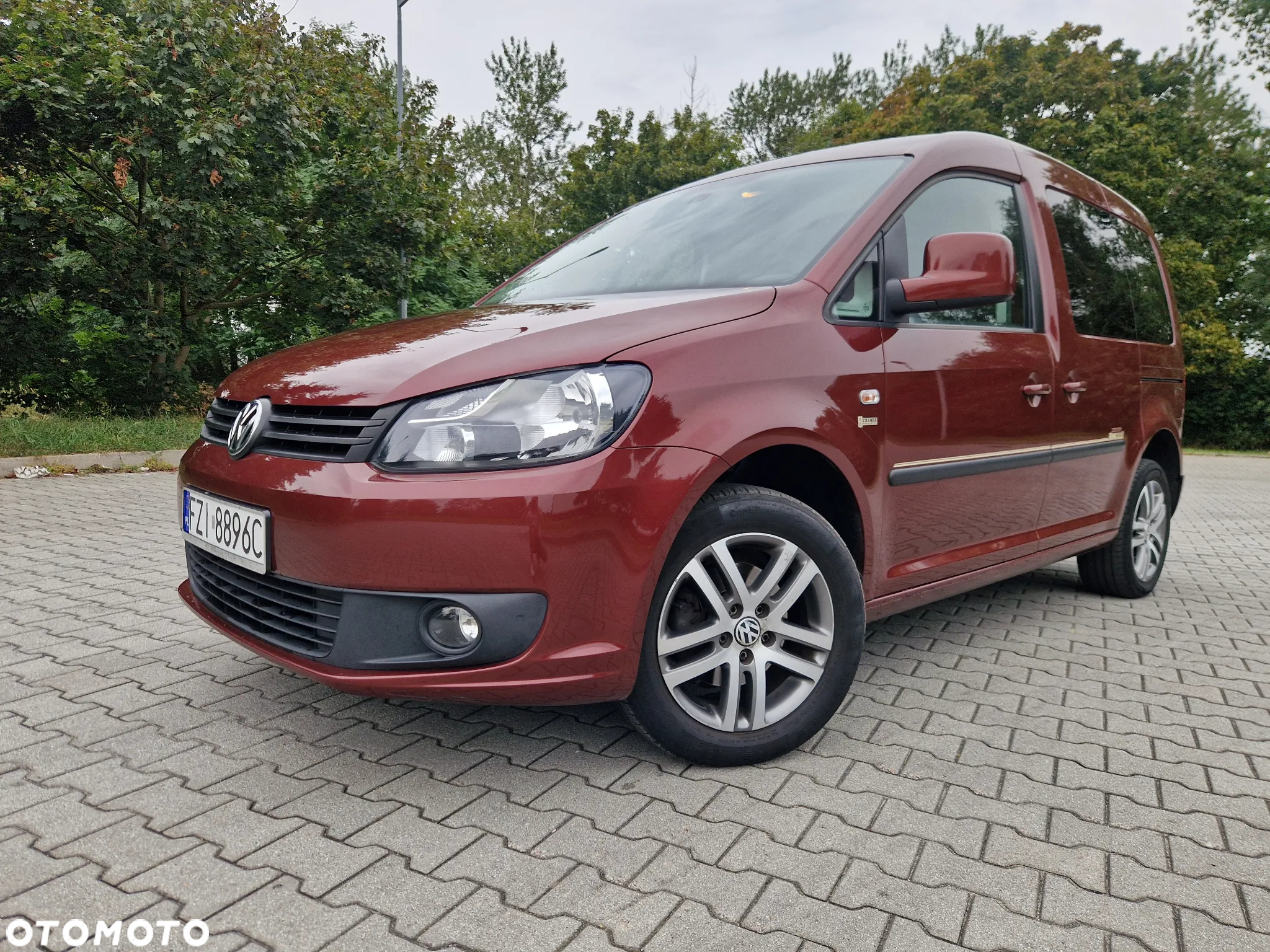 Volkswagen Caddy 1.2 (7-Si.) Edition 30 - 4