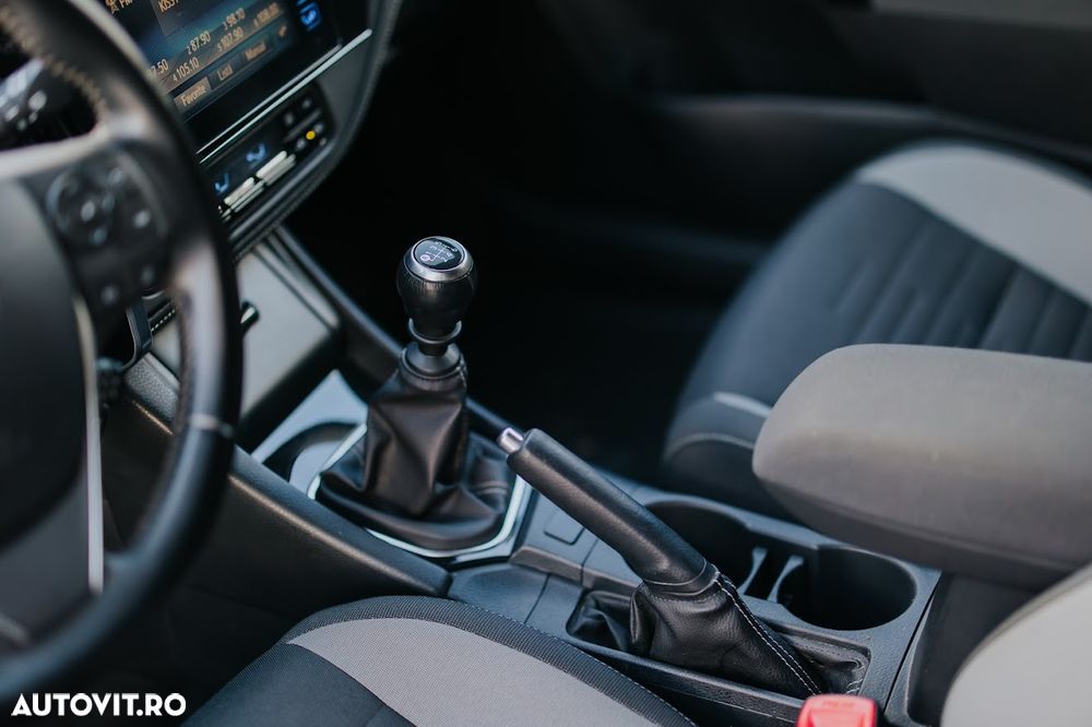 Toyota Auris 1.6 D-4D Comfort - 11