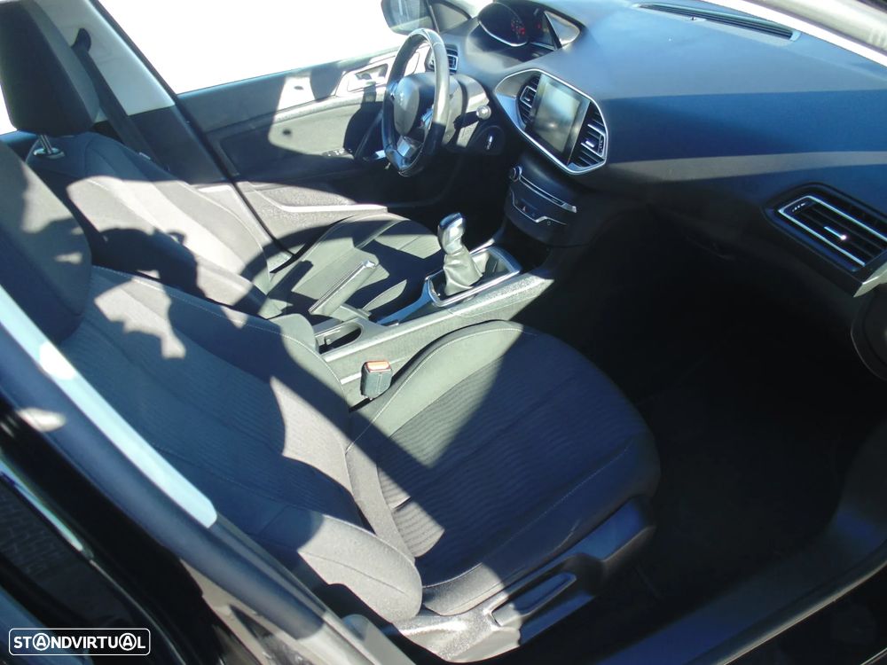 Peugeot 308 SW 1.6 HDi Active - 16