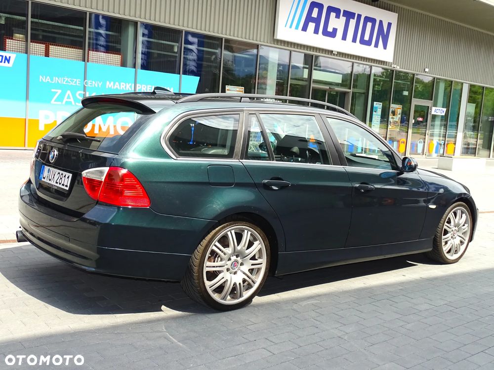 BMW Seria 3 325xi - 22