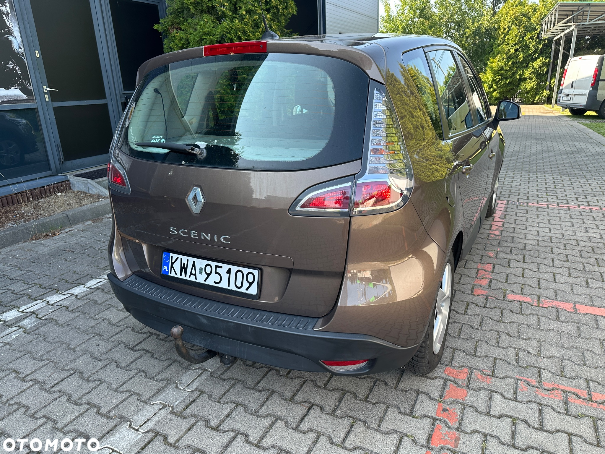 Renault Scenic 1.6 16V 110 TomTom Edition - 11