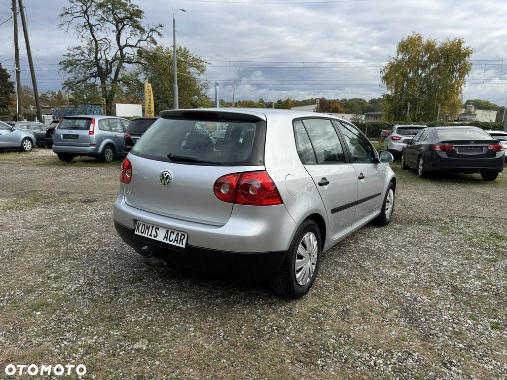 Volkswagen Golf - 29