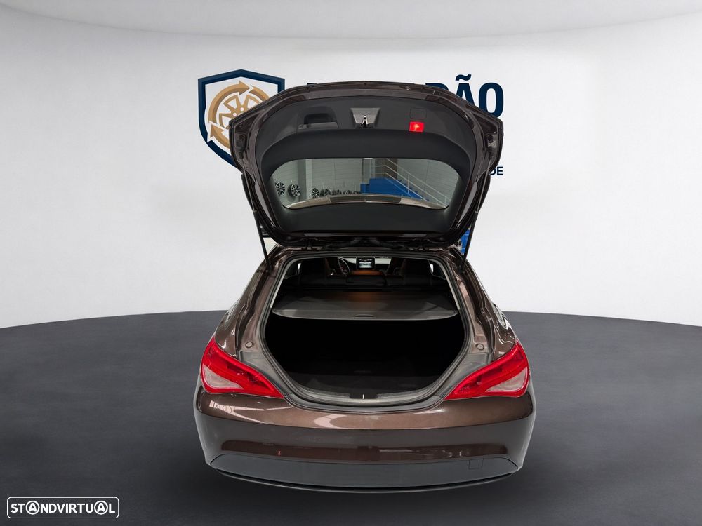 Mercedes-Benz CLA 180 d Shooting Brake Aut. - 42