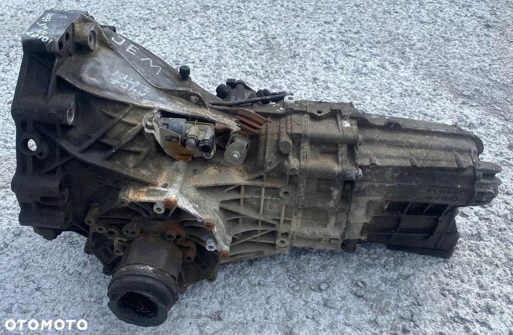 AUDI A4 B7 2.0 TDI MANUALNA SKRZYNIA BIEGÓW JEM - 1