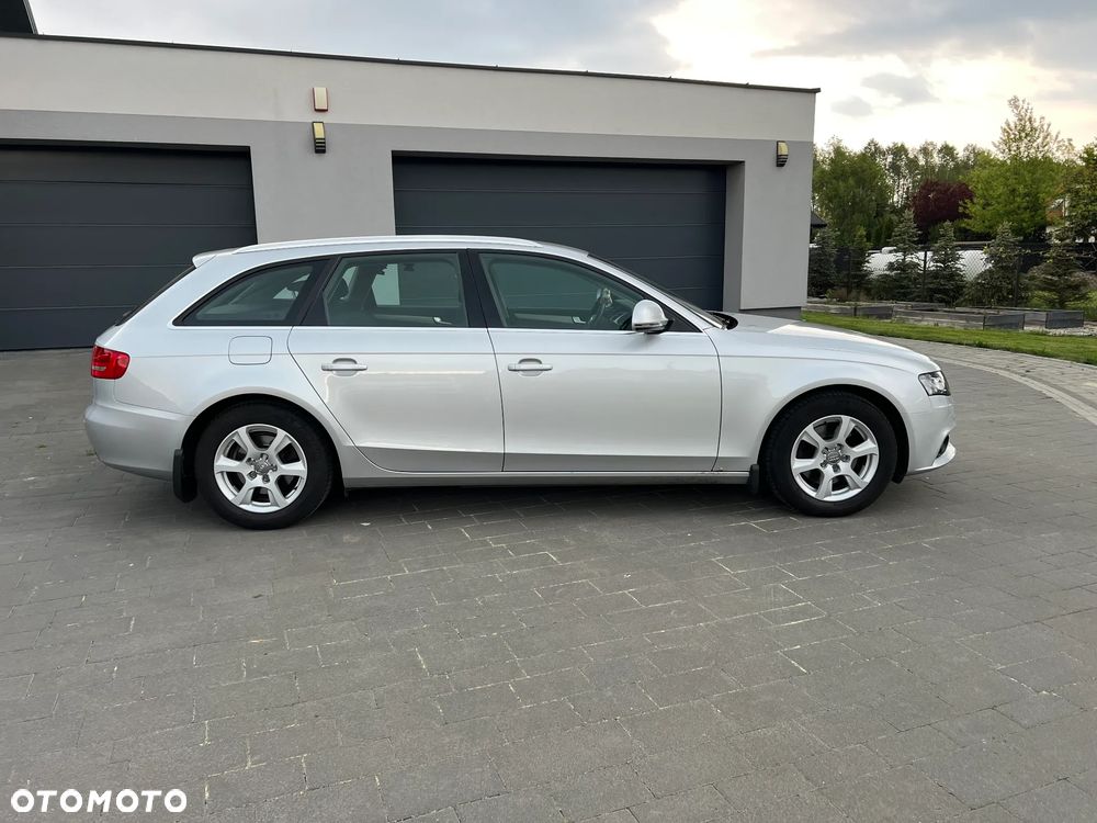 Audi A4 Avant - 4