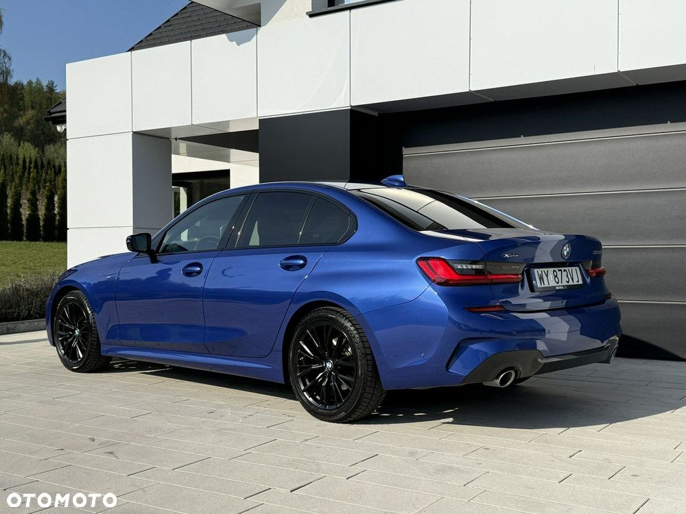 BMW Seria 3 320d xDrive M Sport sport - 2