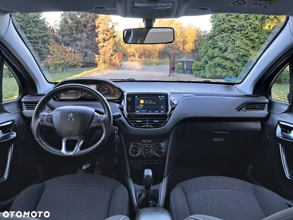 Peugeot 208 1.2 PureTech Active - 17