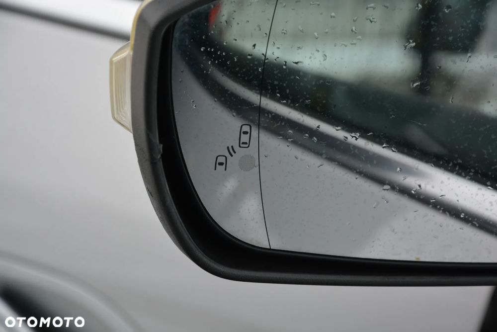 Ford S-Max 2.2 TDCi DPF Durashift-6-tronic Titanium - 36