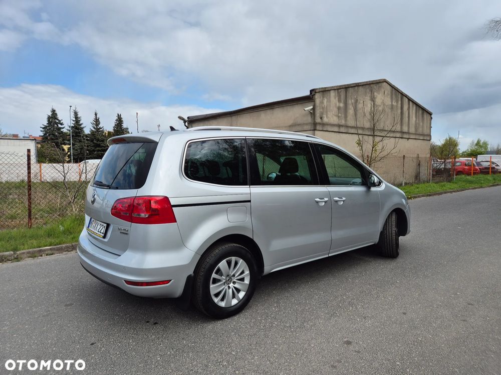 Volkswagen Sharan 2.0 TDI DSG BlueMotion Technology Comfortline - 13