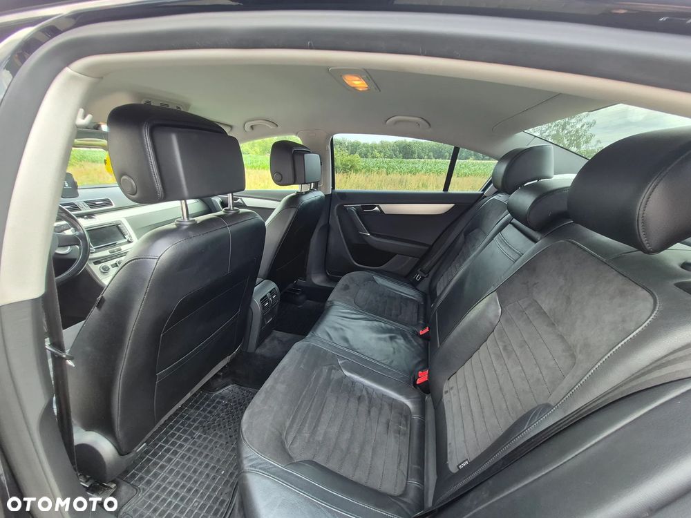 Volkswagen Passat 2.0 TDI Comfortline - 6
