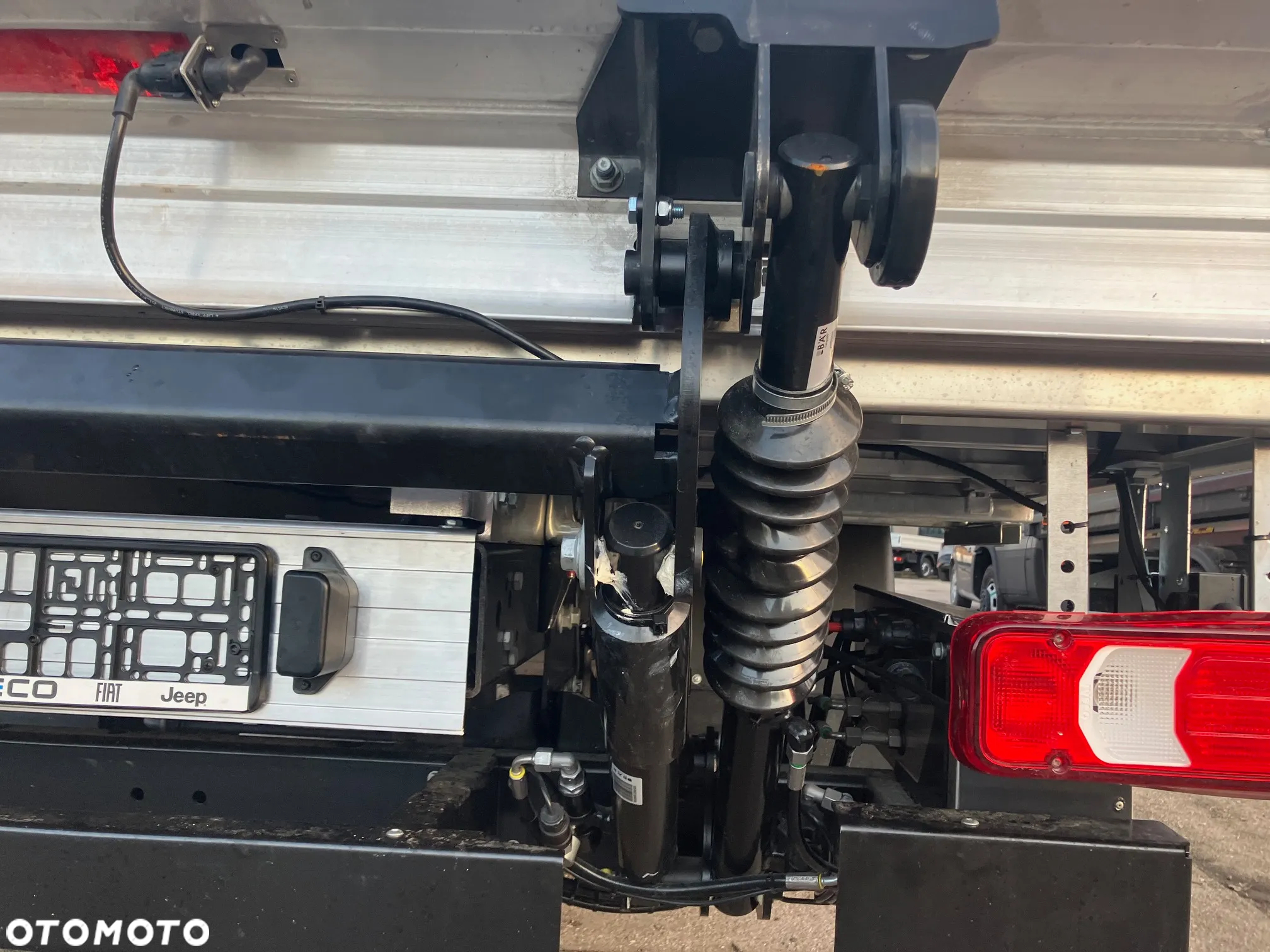 Iveco 3.0 Daily 35C18 kontener winda 750kg - 13