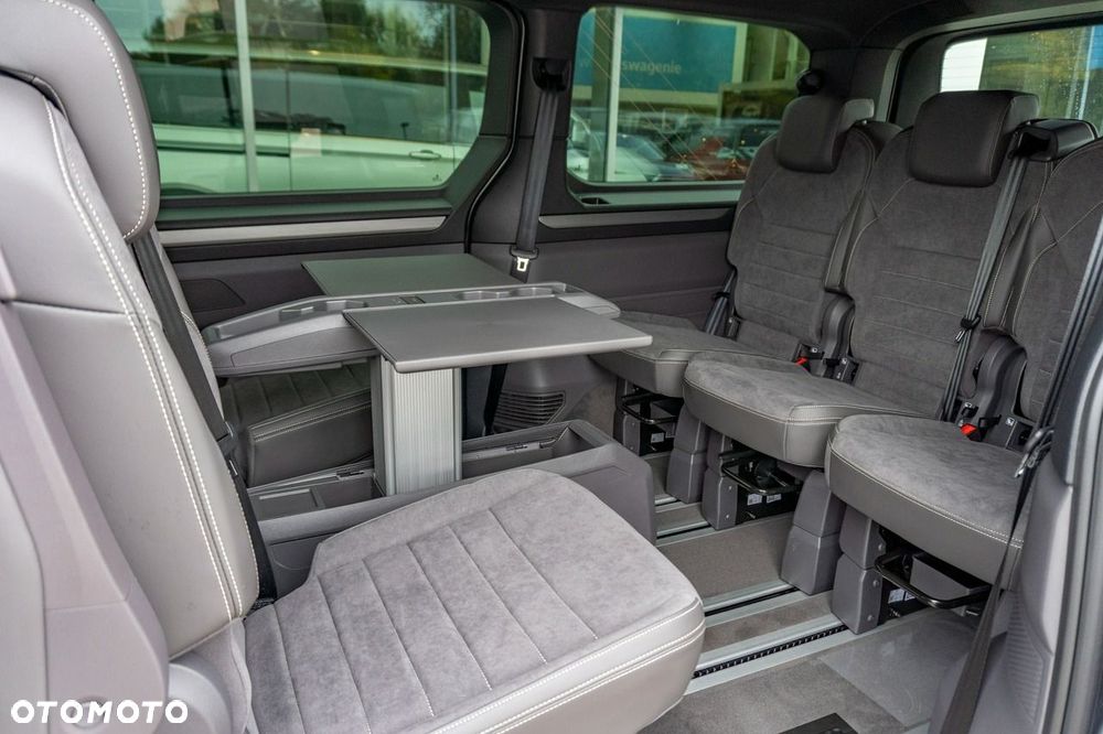 Volkswagen Multivan - 20