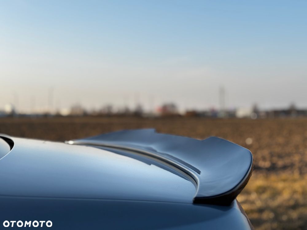 BMW Seria 3 325i - 36