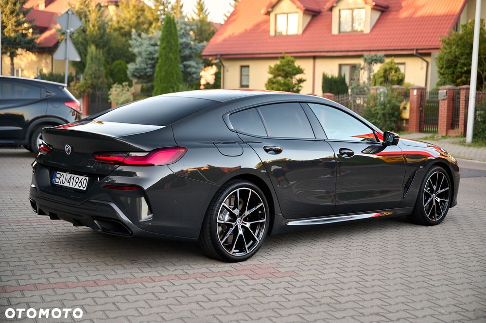 BMW Seria 8 - 14