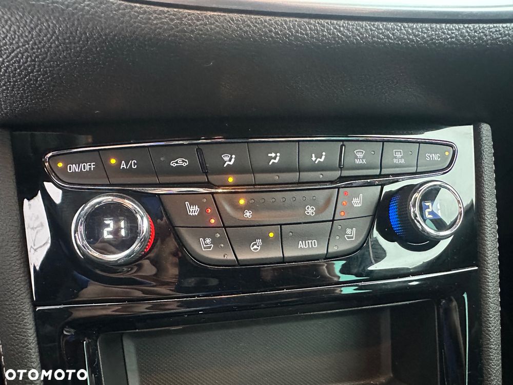 Opel Astra 1.6 Turbo Start/Stop Automatik Ultimate - 26