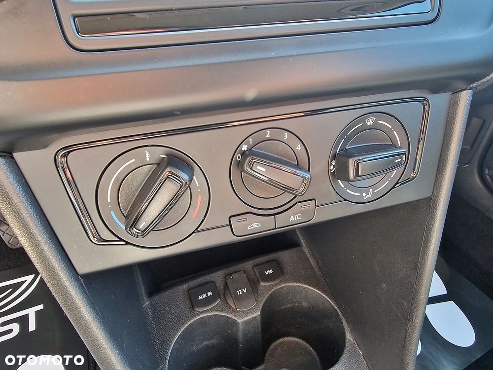 Volkswagen Polo - 14