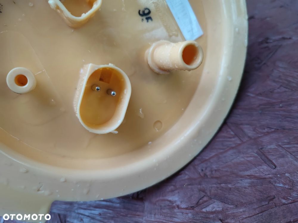 BMW F06 / F07 / F10 / F11 / F12 / F13 / ORYGINALNA POMPA PALIWA Z BAKU DO SILNIKÓW DIESLA GAMY N57 / N47 ( 2.0D / 3.0D / 3.5D / 4.0D / 5.0D ) O NR.  16 11 7 260 648 OEM W BARDZO DOBRYM STANIE - 6