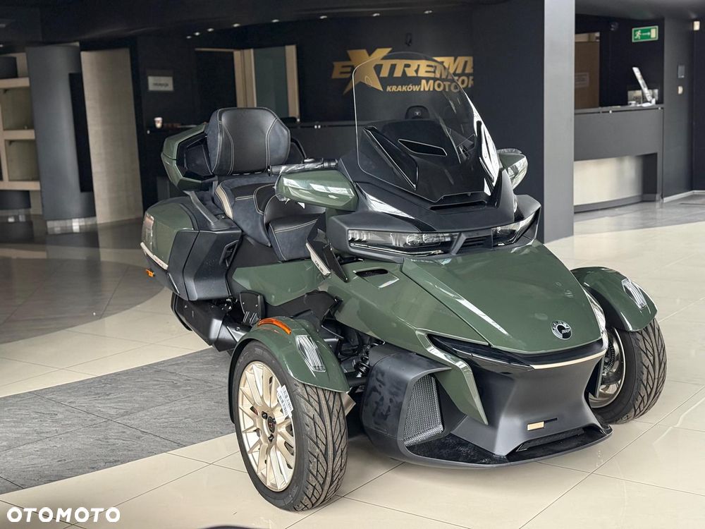 Can-Am Spyder - 1