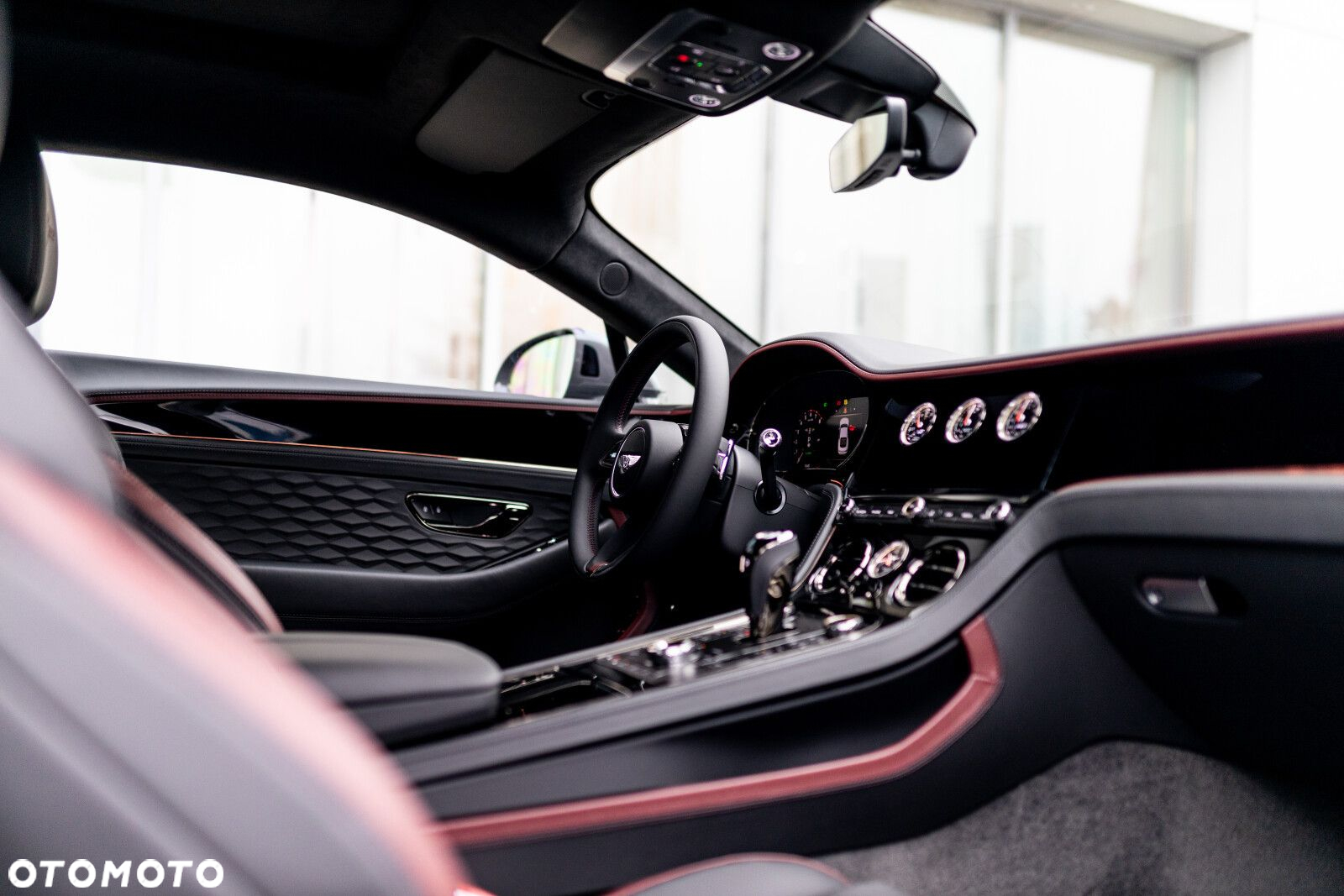 Bentley Continental GT - 13