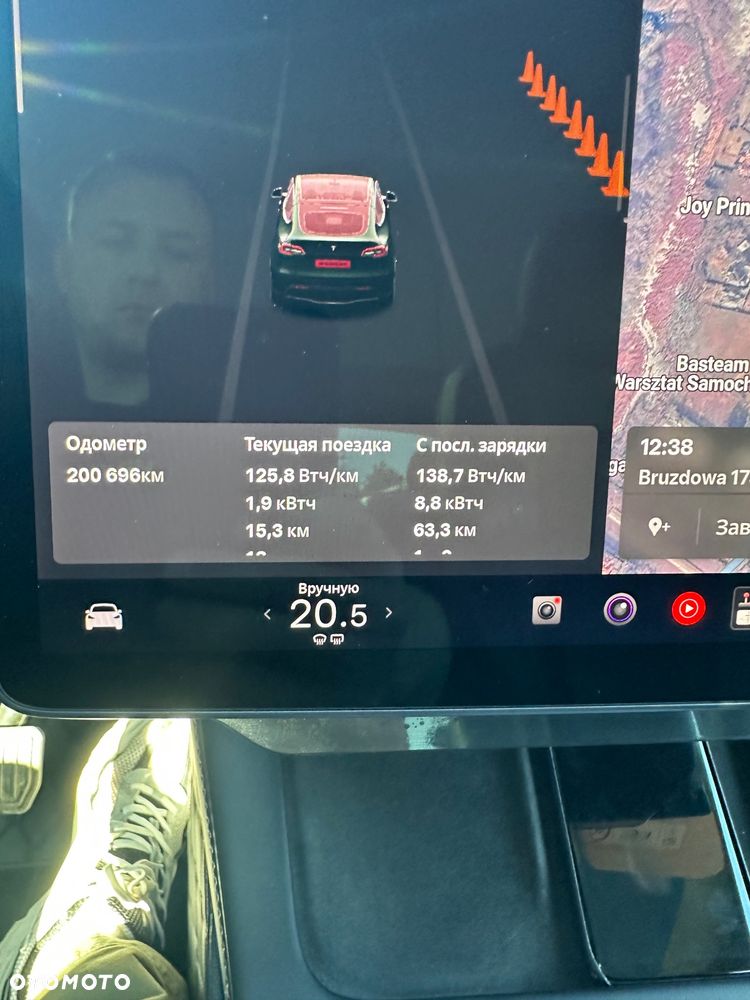 Tesla Model Y Performance AWD - 25