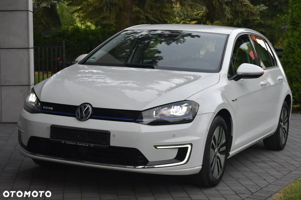 Volkswagen Golf - 10