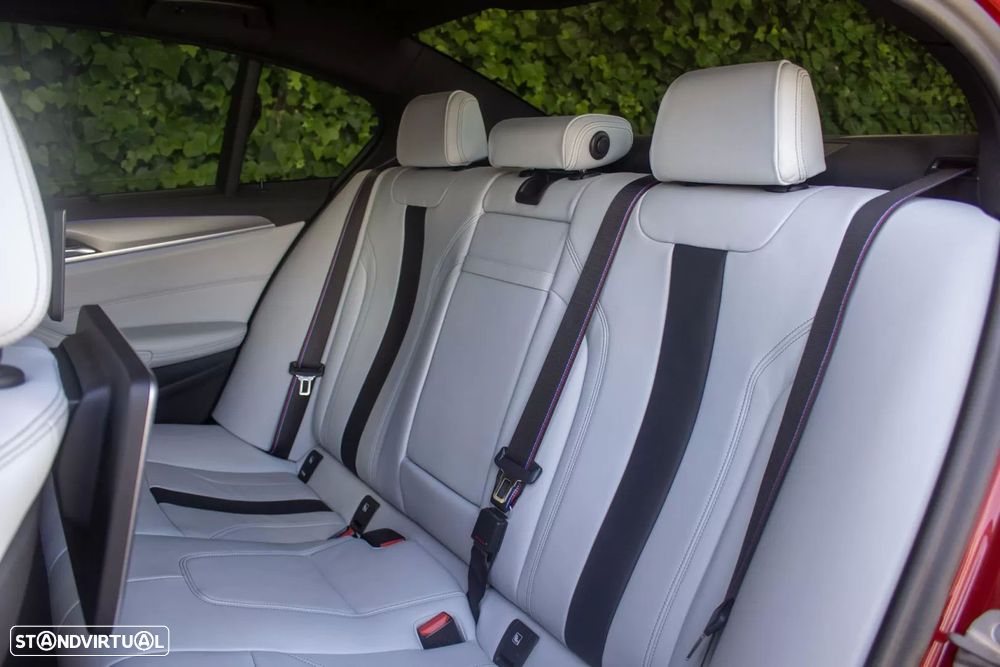 BMW M5 Competition - 14