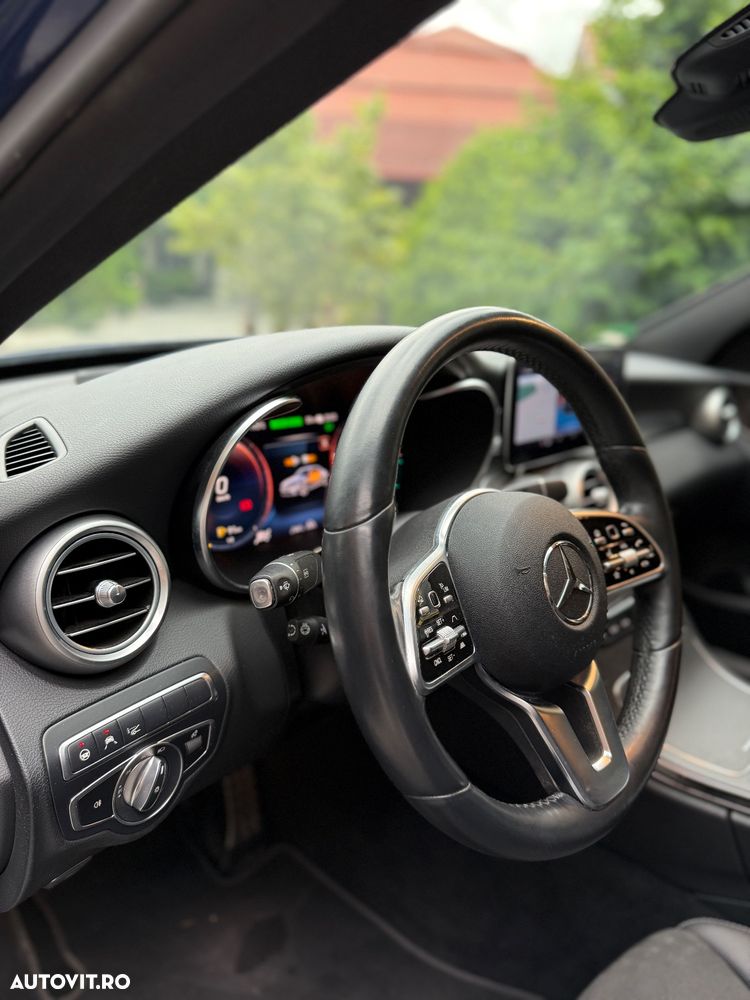 Mercedes-Benz C 300 e T 9G-TRONIC AMG Line - 4