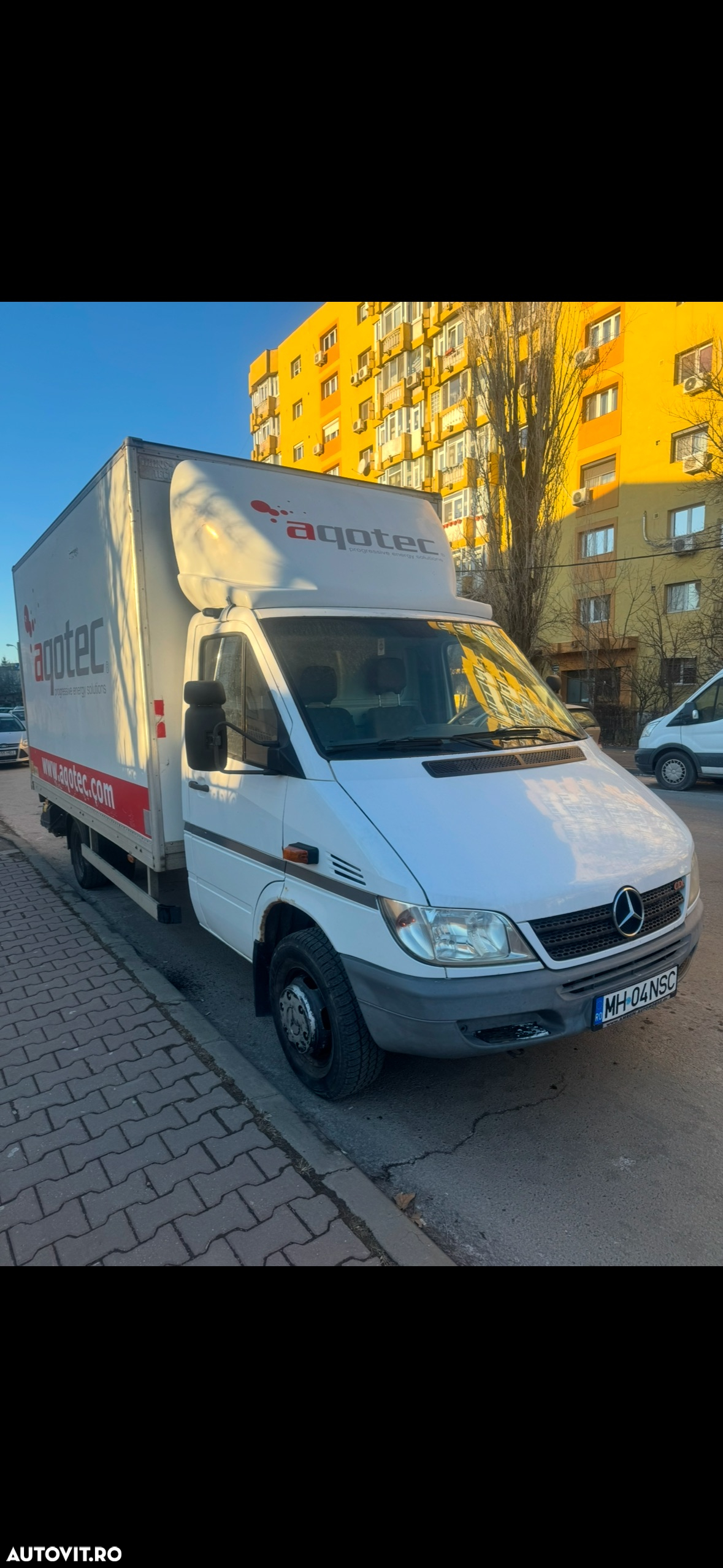 Mercedes-Benz Sprinter - 2