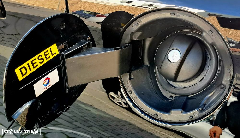 Peugeot 208 1.4 HDi Allure - 45