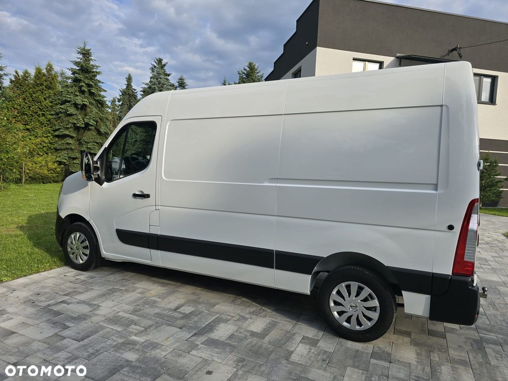 Nissan Interstar - 4