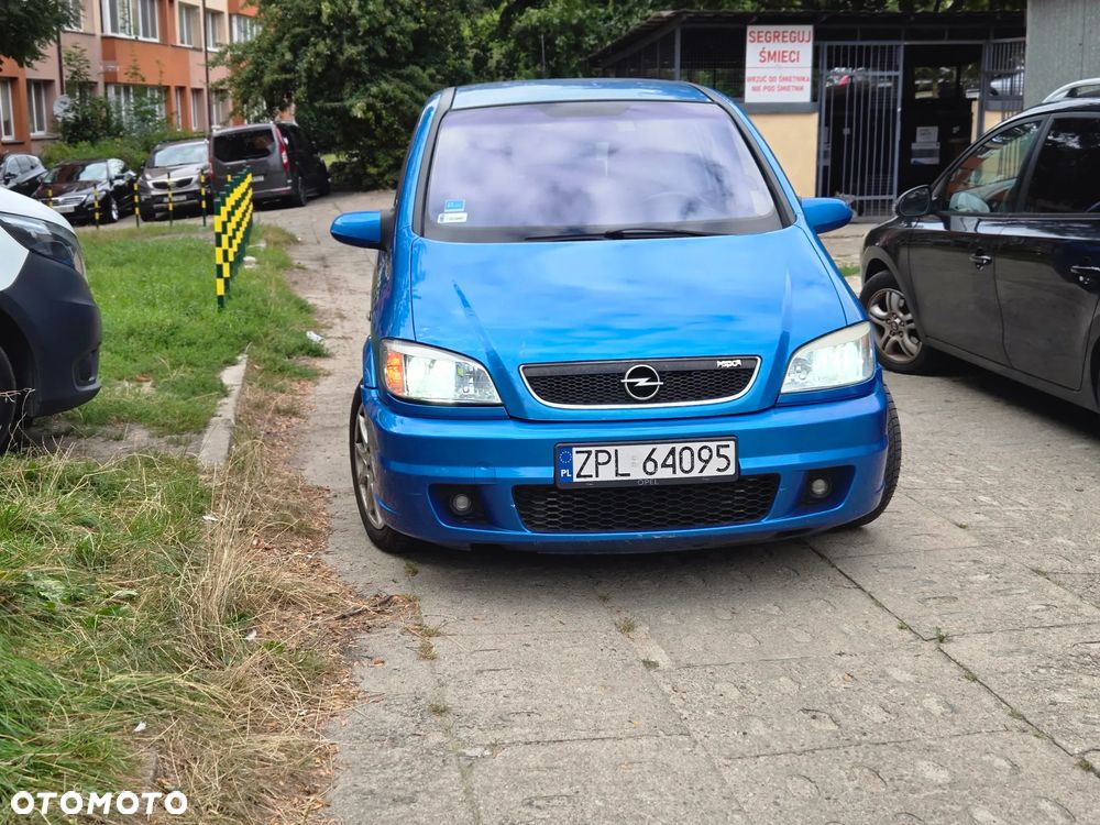 Opel Zafira 2.0 OPC - 17