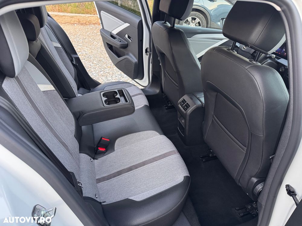 Opel Astra 1.5 D Automatik GS Line - 21