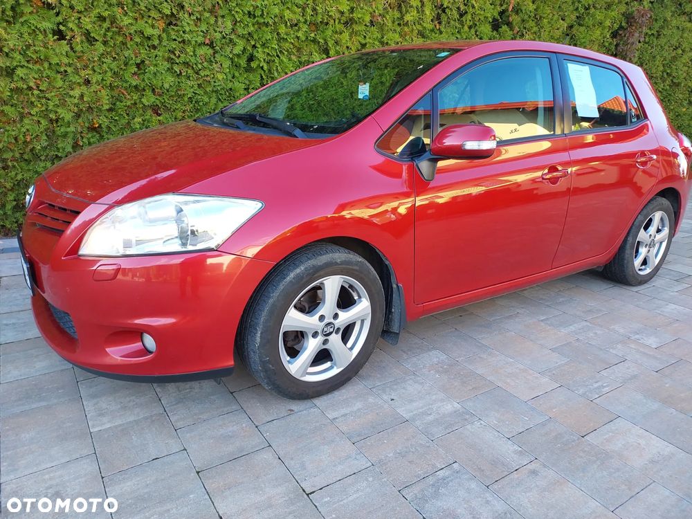 Toyota Auris ver-1-6-valvematic-comfort - 3