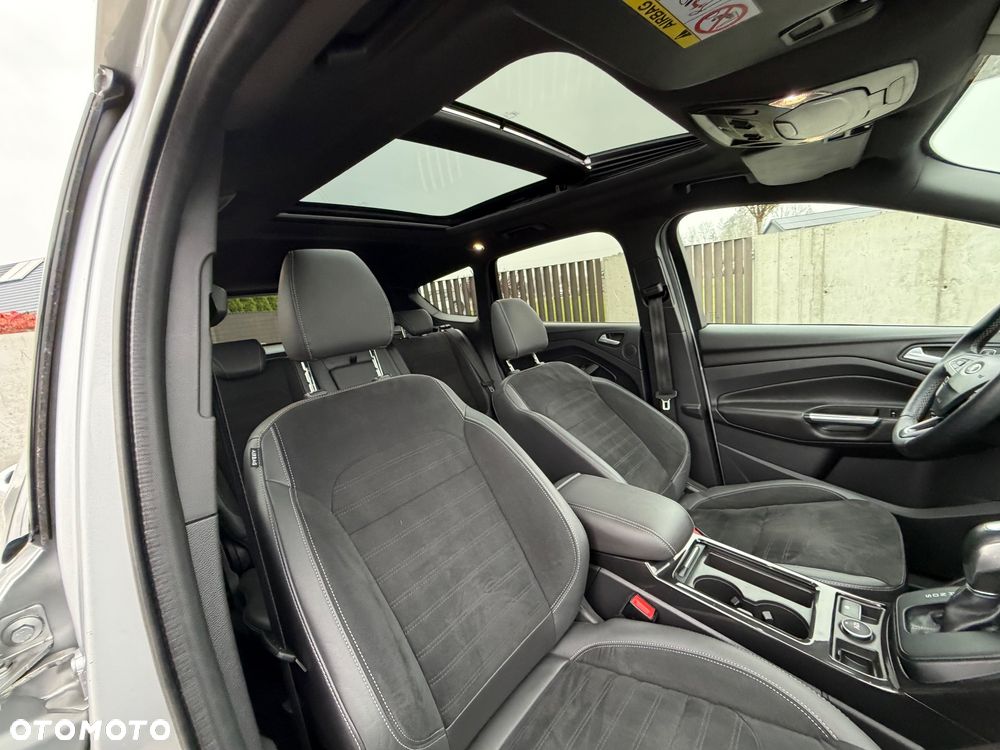 Ford Kuga 2.0 TDCi AWD ST-Line - 24