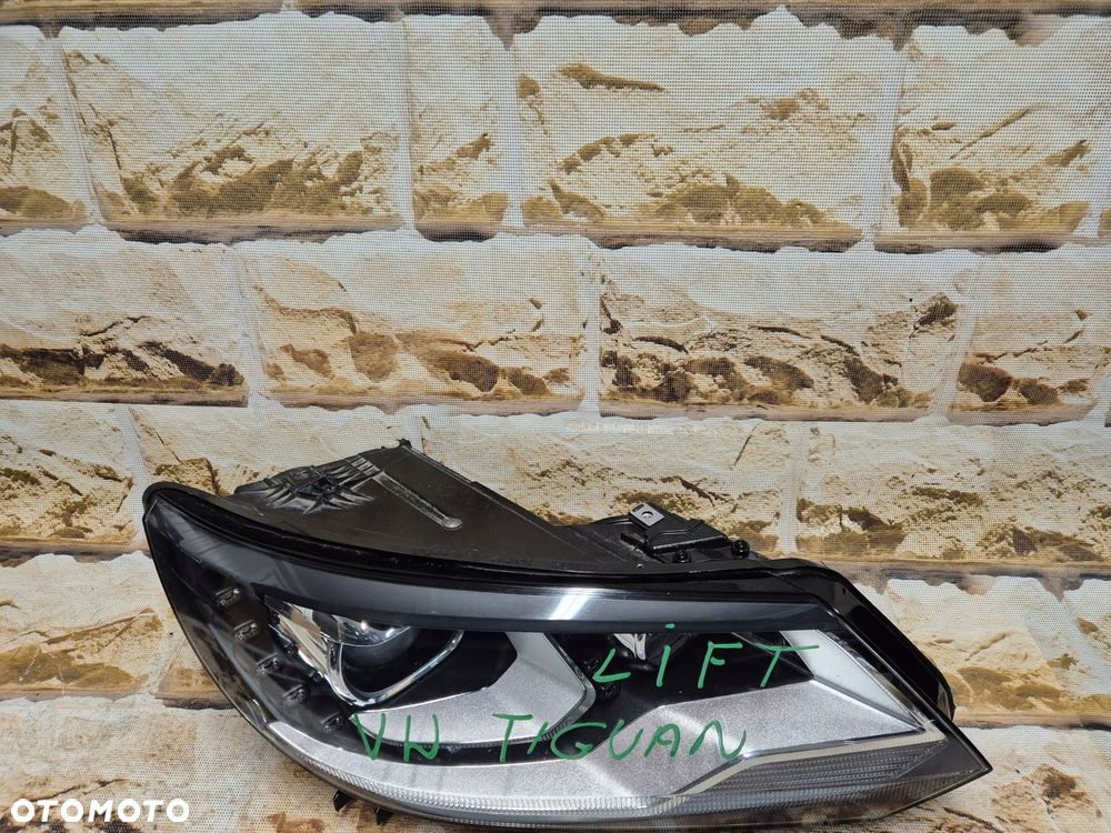 vw tiguan lift 14 xenon skrętny z led 5n1 941 752b europejska prawa - 2