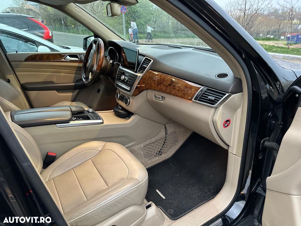Mercedes-Benz ML 350 BlueTec 4MATIC Aut - 3