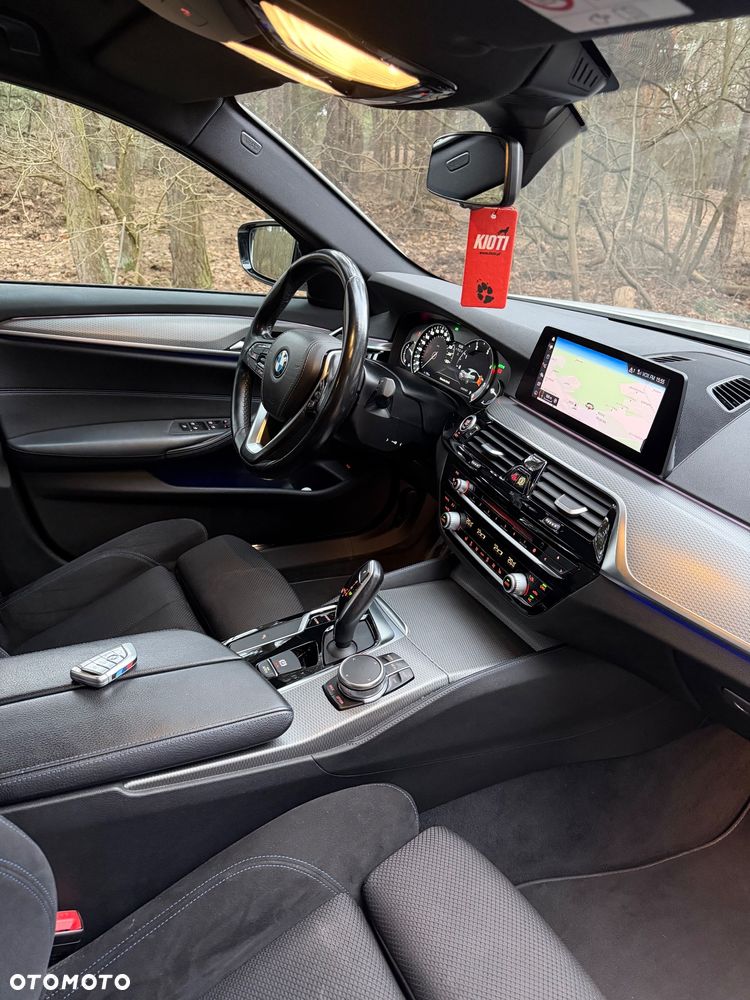 BMW Seria 5 520d xDrive M Sport sport - 7