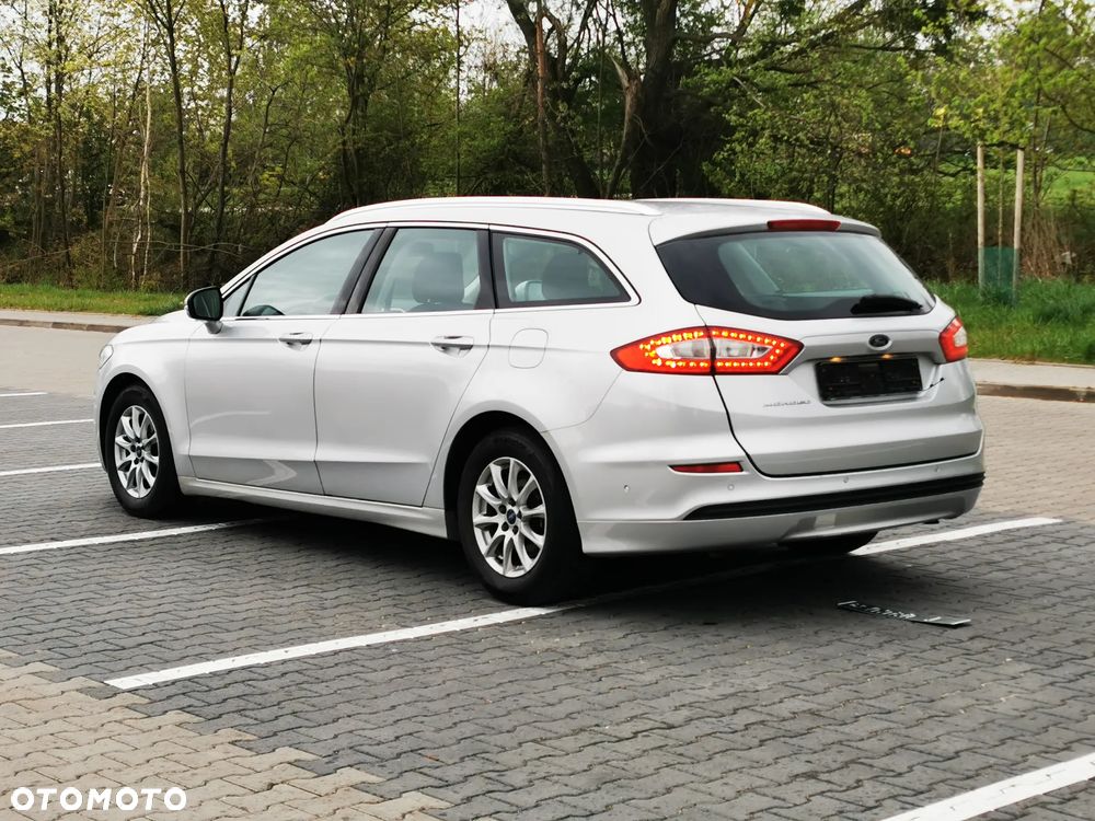 Ford Mondeo 2.0 TDCi STart-Stopp Titanium - 4