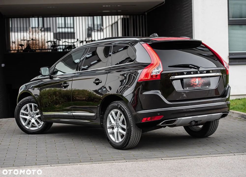 Volvo XC 60 D5 AWD Geartronic Summum - 9