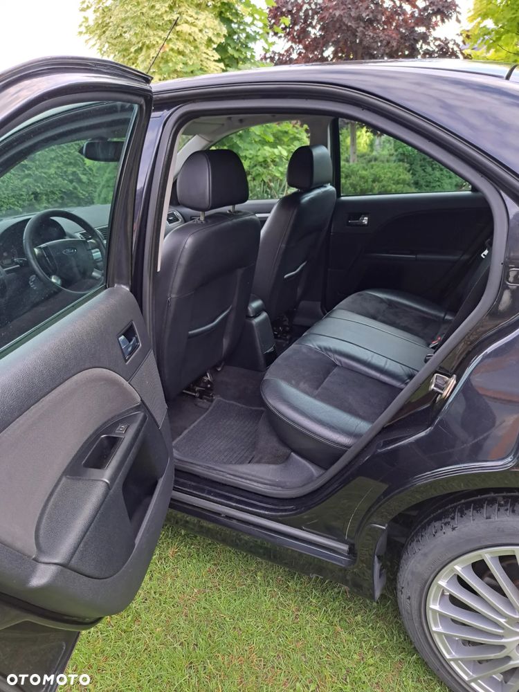 Ford Mondeo - 14