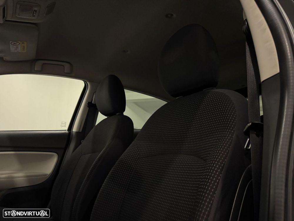 Mitsubishi Space Star 1.2 Intense - 27