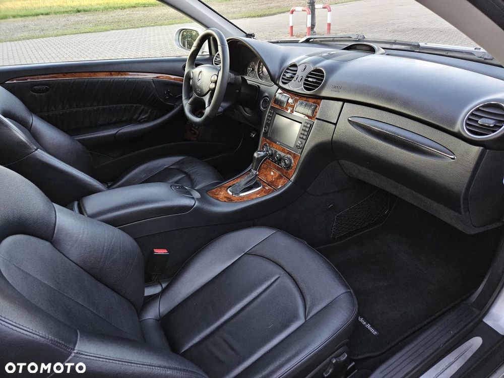 Mercedes-Benz CLK Coupe 280 7G-TRONIC Avantgarde - 7