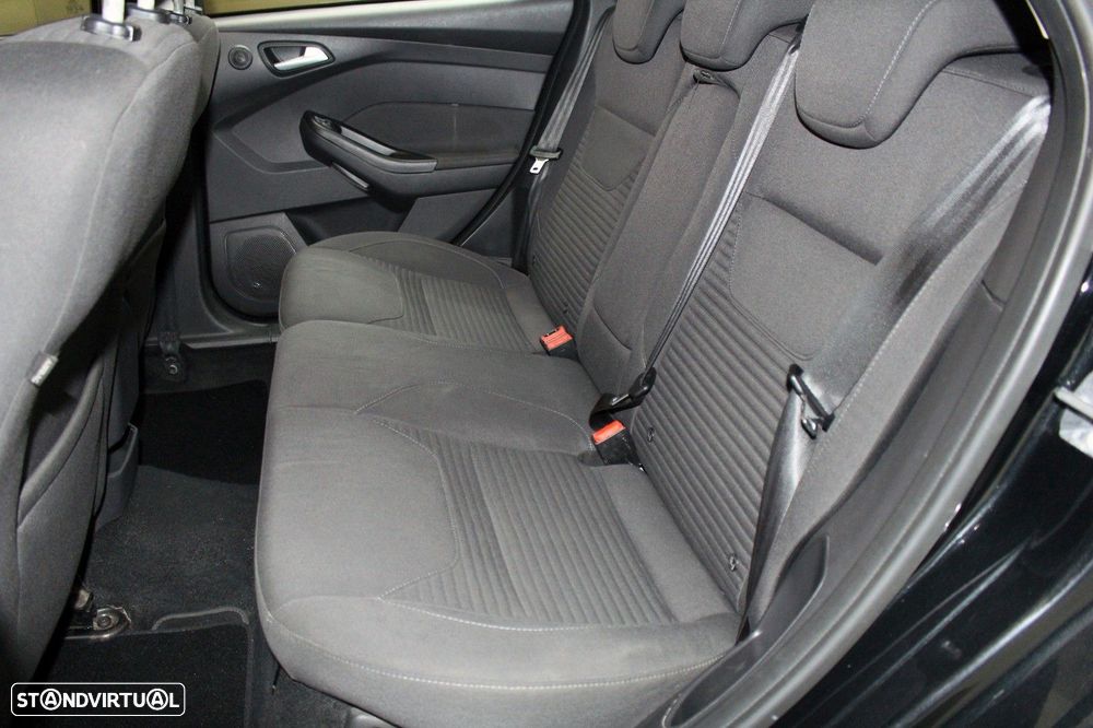 Ford Focus SW 1.5 TDCi Titanium - 32
