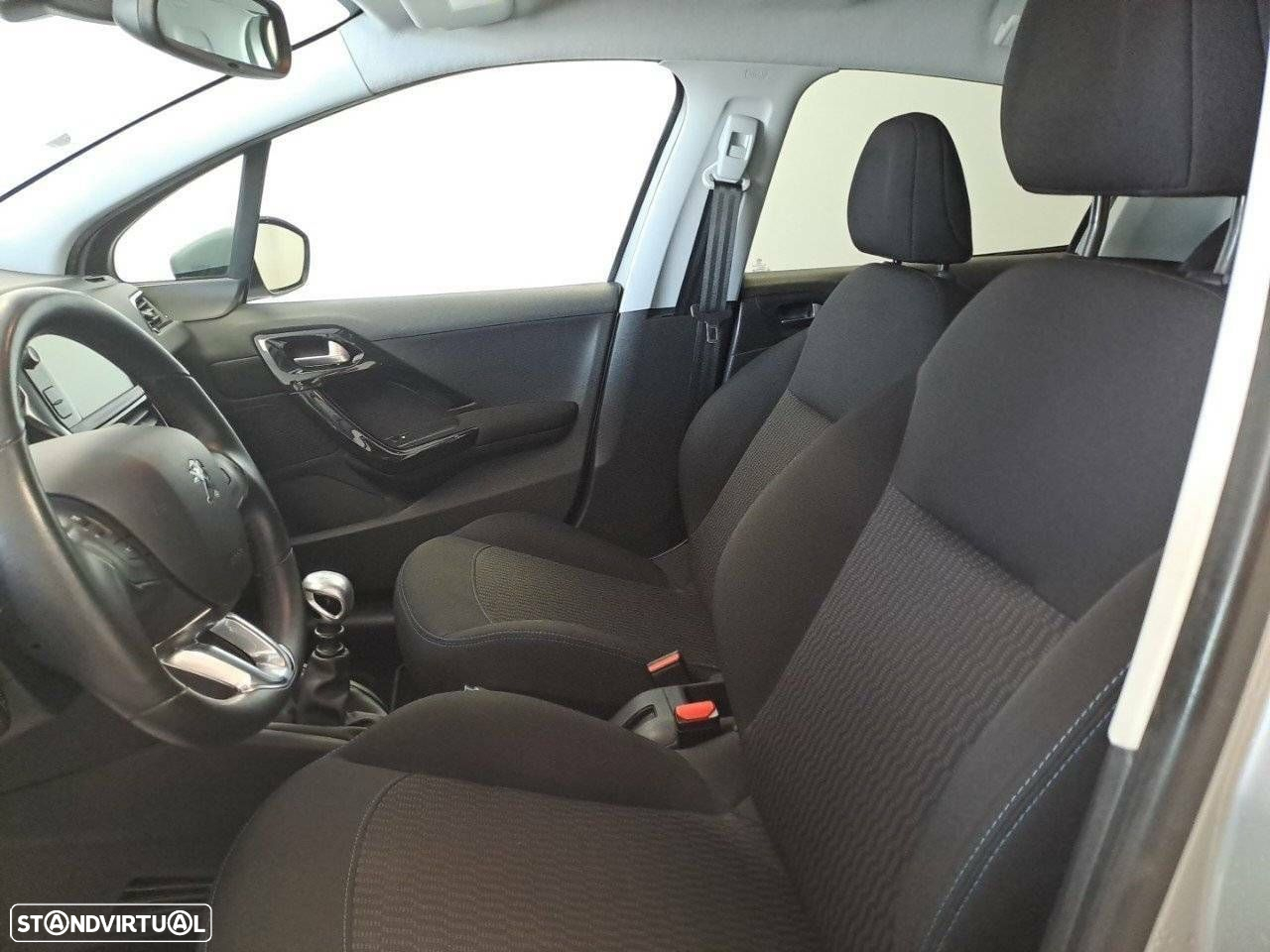 Peugeot 208 1.5 BlueHDi Signature - 9